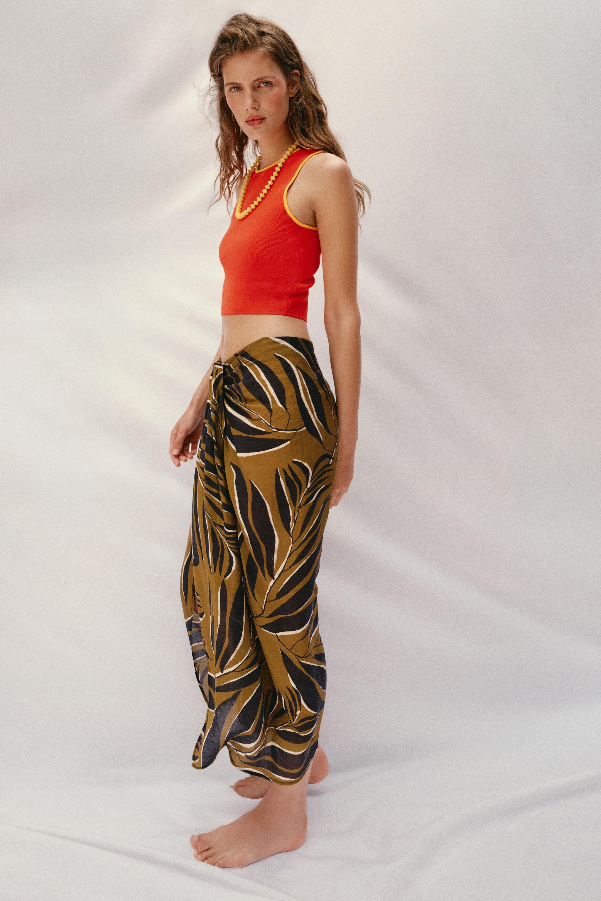 CONTRAST PIPING KNIT CROP TOP